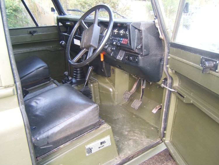 LANDROVER 110 HARD TOP RIGHT HAND DRIVE